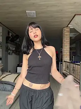 TatiLee online show from May 2026 04:43:02 PM