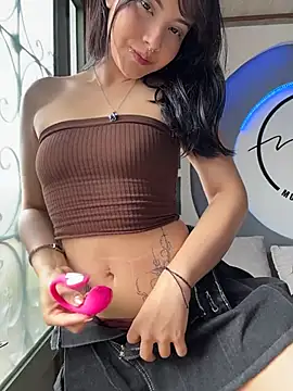 TatiLee online show from July 2026 03:00:02 PM
