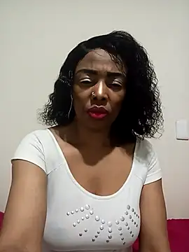 Snapshot of SEXYMOANSXX chatting on November 2025 02:37:01 AM SEXYMOANSXX online show from November 2025 02:37:01 AM