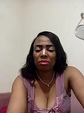 Snapshot of SEXYMOANSXX chatting on October 2025 07:07:01 AM SEXYMOANSXX online show from October 2025 07:07:01 AM