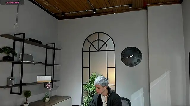 nicktorn online show from March 2026 12:27:02 PM