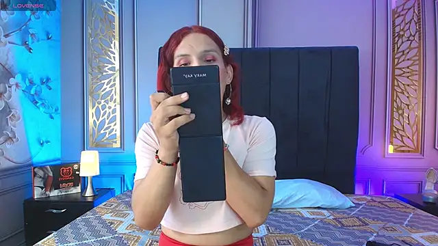 venus firekiss online show from September 2025 07:50:01 PM