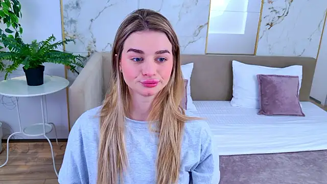 Snapshot of SweetyLicky chatting on February 2026 04:09:02 PM SweetyLicky online show from February 2026 04:09:02 PM