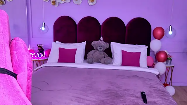 SweetyLicky online show from November 2025 04:17:02 PM