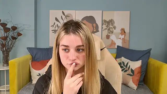 SweetyLicky online show from November 2025 04:29:02 PM