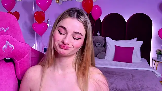 SweetyLicky online show from November 2025 04:22:02 PM