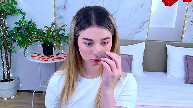 Snapshot of SweetyLicky chatting on February 2026 04:05:01 PM SweetyLicky online show from February 2026 04:05:01 PM