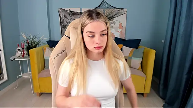 SweetyLicky online show from October 2025 04:08:02 PM