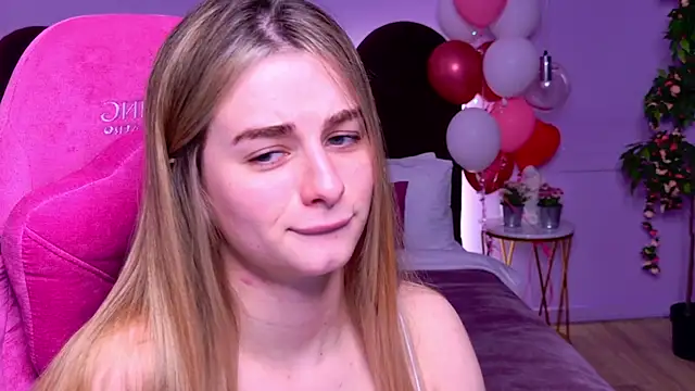 SweetyLicky online show from November 2025 04:21:01 PM