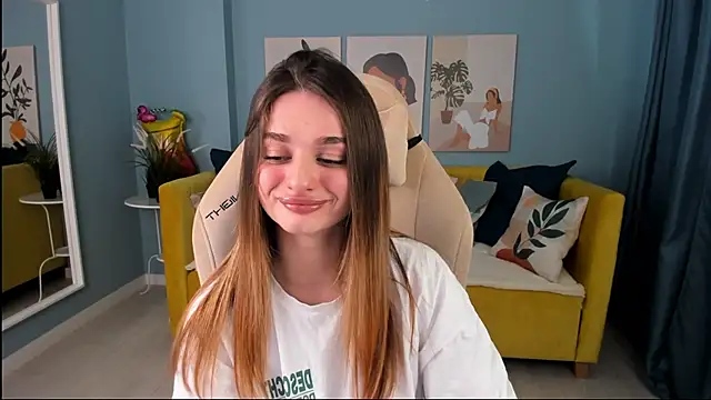 SweetyLicky online show from September 2025 02:38:02 PM