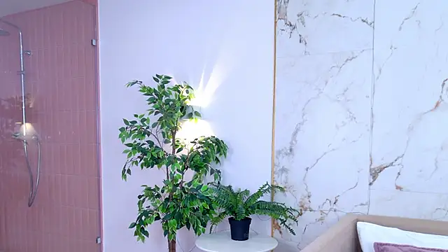 SweetyLicky online show from March 2026 04:19:01 PM