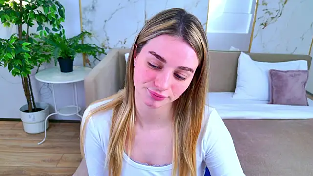 SweetyLicky online show from March 2026 04:08:02 PM