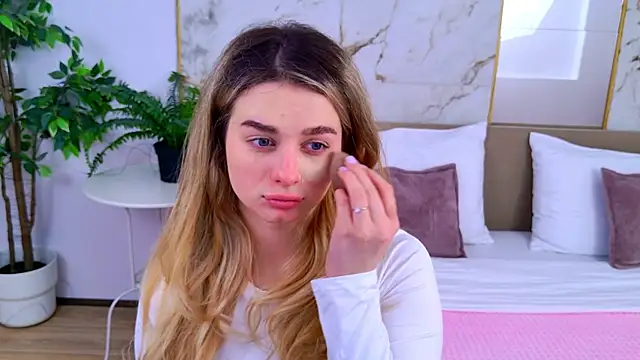 Snapshot of SweetyLicky chatting on February 2026 04:03:01 PM SweetyLicky online show from February 2026 04:03:01 PM