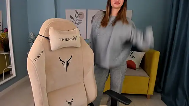 SweetyLicky online show from September 2025 04:11:01 PM