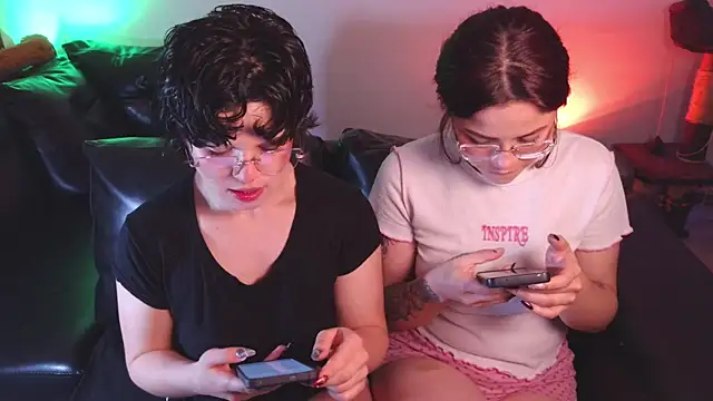 marsearth22  online show from December 2025 02:12:02 AM