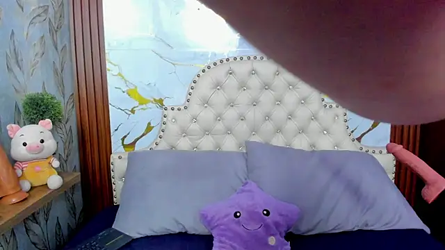 salem cute online show from March 2026 10:51:01 PM