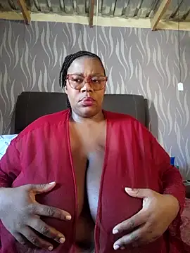 Snapshot of BoobsQueen46K chatting on June 2026 11:54:01 AM BoobsQueen46K online show from June 2026 11:54:01 AM