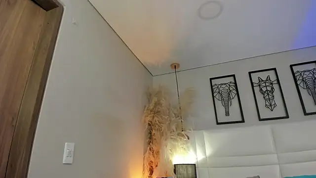 Viollet xoxo online show from November 2025 12:44:02 AM