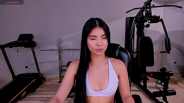 MiaLaurence online show from March 2026 06:56:02 PM