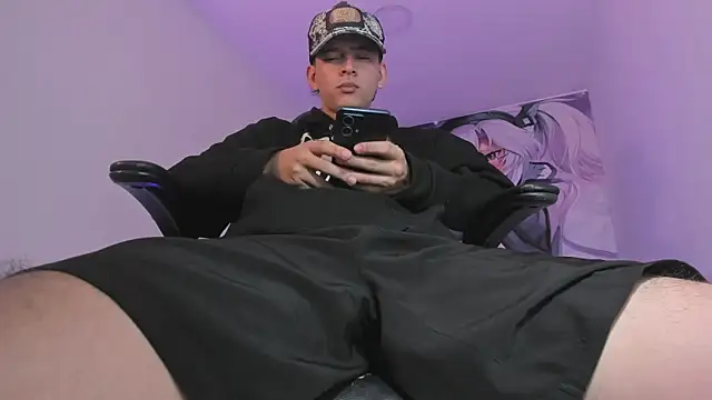 Fran Boy online show from November 2025 04:57:02 AM