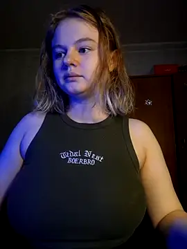 Snapshot of SlipperSherry chatting on October 2025 06:10:02 PM SlipperSherry online show from October 2025 06:10:02 PM