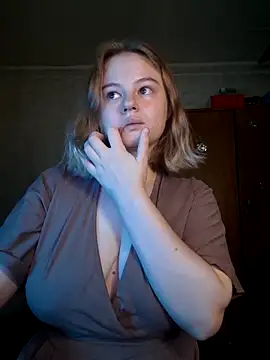 Snapshot of SlipperSherry chatting on October 2025 02:40:02 PM SlipperSherry online show from October 2025 02:40:02 PM