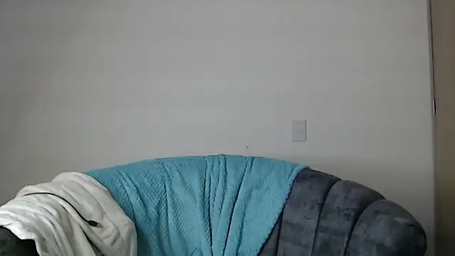 Snapshot of -Ivonny chatting on September 2025 11:00:02 PM -Ivonny online show from September 2025 11:00:02 PM