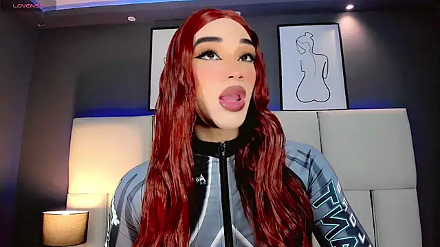 Valeriasmiithh online show from November 2025 08:45:02 PM