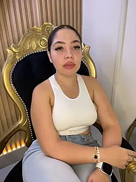 MiaFarkash online show from November 2025 04:00:02 PM