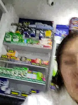 Sophie del Castillo online show from November 2025 12:20:01 AM