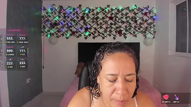 Leonor jhonsom online show from October 2025 03:19:02 AM