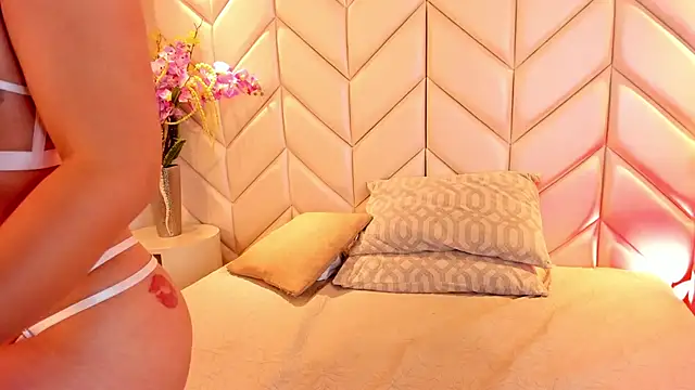 CataRicci online show from December 2025 06:31:02 PM