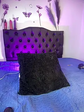 Katy bratz  online show from December 2025 09:31:02 PM