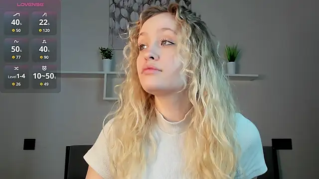 Julliakoill online show from November 2025 09:02:02 AM