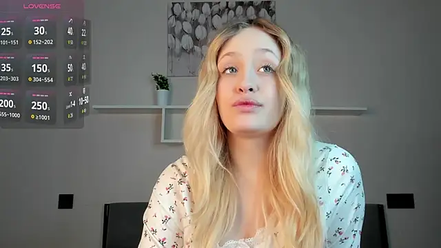 Julliakoill online show from November 2025 07:34:02 AM