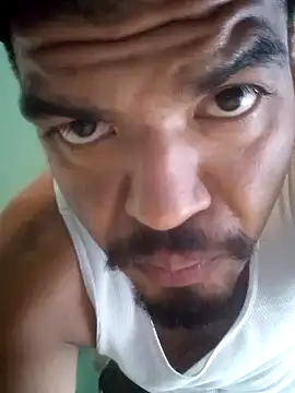 Mikelawrryy24  online show from October 2025 05:36:01 PM