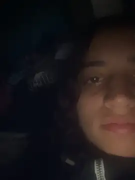 Larissa41 online show from June 2026 03:47:01 AM