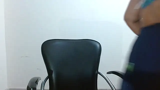 dimpyi online show from March 2026 04:43:02 PM