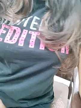 Snapshot of Kayna_Rawat chatting on November 2025 11:16:02 AM Kayna Rawat online show from November 2025 11:16:02 AM