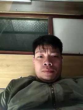 PhongTranHN1 online show from January 2026 04:47:02 PM