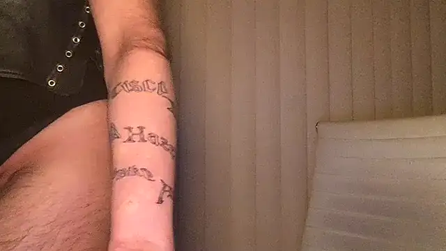 Snapshot of Stevey5894 chatting on November 2025 10:10:01 PM Stevey5894 online show from November 2025 10:10:01 PM