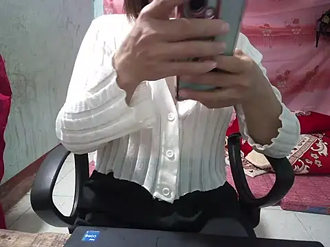 Xue weng online show from November 2025 01:27:02 PM