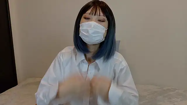 sarina at online show from October 2025 04:24:02 AM