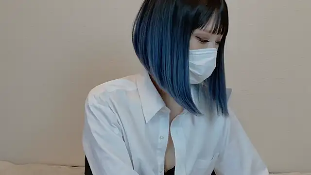 sarina at online show from November 2025 09:26:02 AM