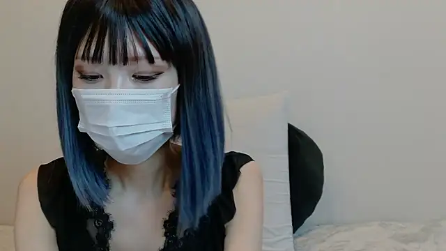 sarina at online show from April 2026 07:27:02 AM