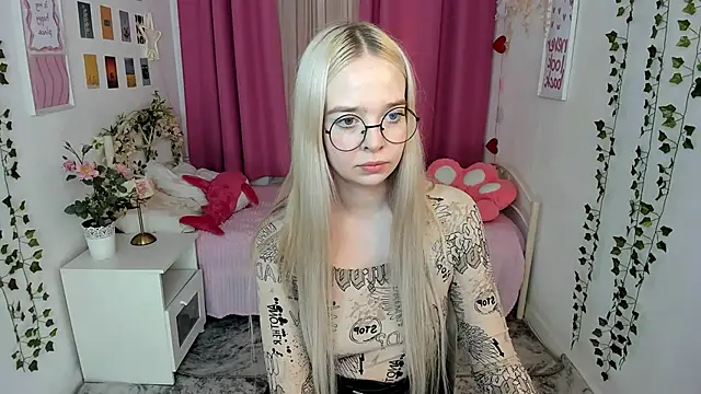 BellaMontgomery online show from April 2026 04:14:01 PM