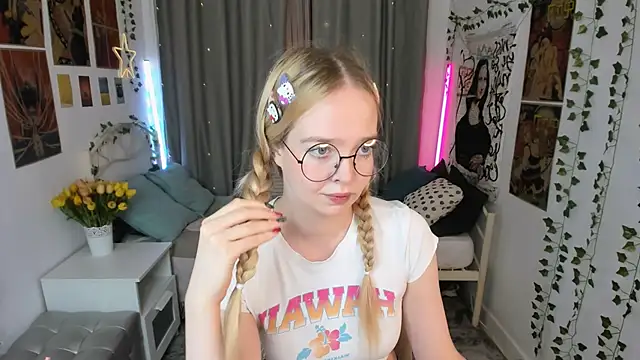 BellaMontgomery online show from November 2025 11:42:02 PM