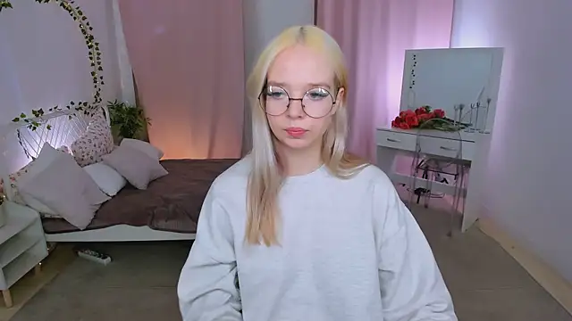 BellaMontgomery online show from March 2026 12:26:01 PM