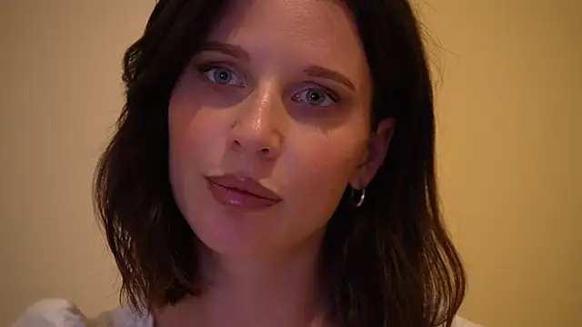 ellaa91 online show from June 2026 05:58:02 PM