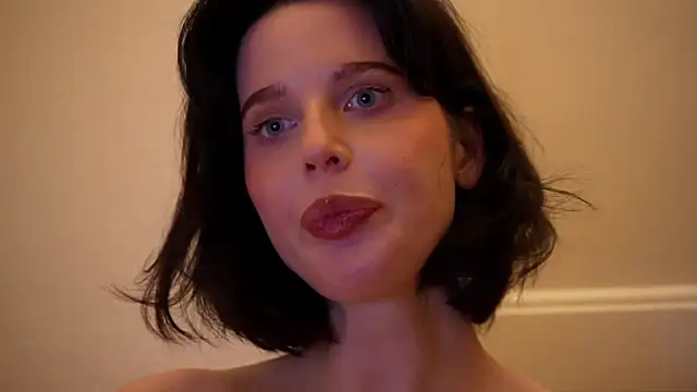 ellaa91 online show from March 2026 06:12:02 PM